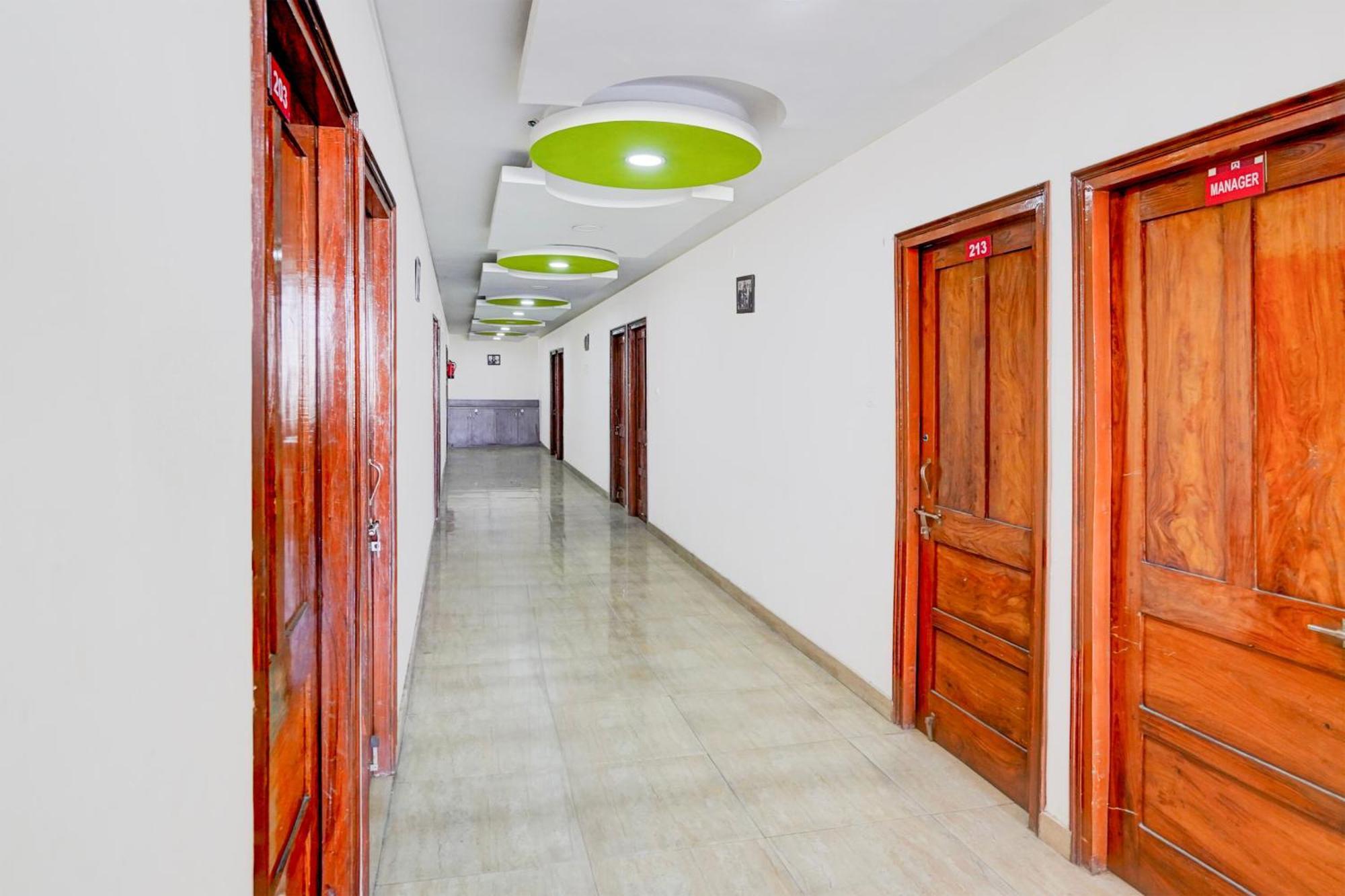 Super Hotel O Jwalapur Near Prem Ashram Haridwār Zewnętrze zdjęcie